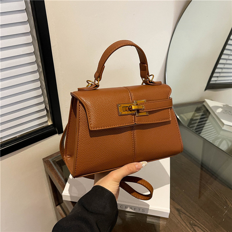 https://fulmo-img-server.com/cariismart/d78c200c-d613-47a3-9a5b-9ecd5aa9f517.jpg