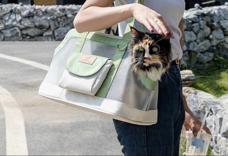 猫キャリーバッグ 透明窓付き通気性抜群猫用お出かけバッグ