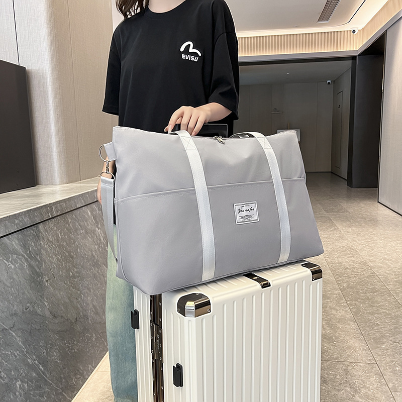 https://fulmo-img-server.com/carry-on-bag/0058a2c1-6b0e-48da-a544-a39640763679.jpg