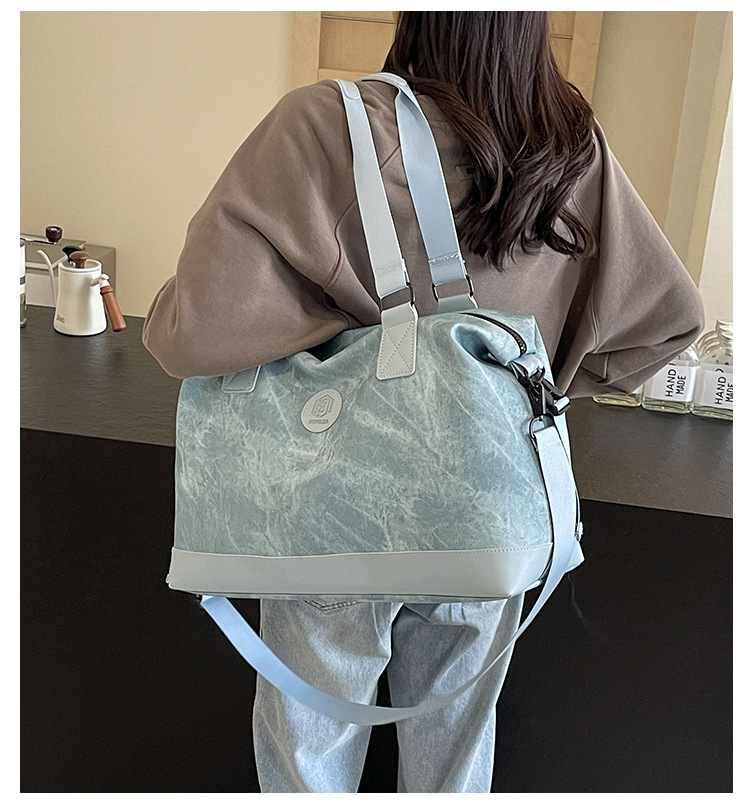 https://fulmo-img-server.com/carry-on-bag/0082e0cf-b0cb-43b0-824f-ebc0847f88b8.jpg