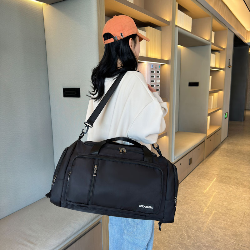 https://fulmo-img-server.com/carry-on-bag/064fac58-922a-4084-ab50-5008fd1fe11b.jpg