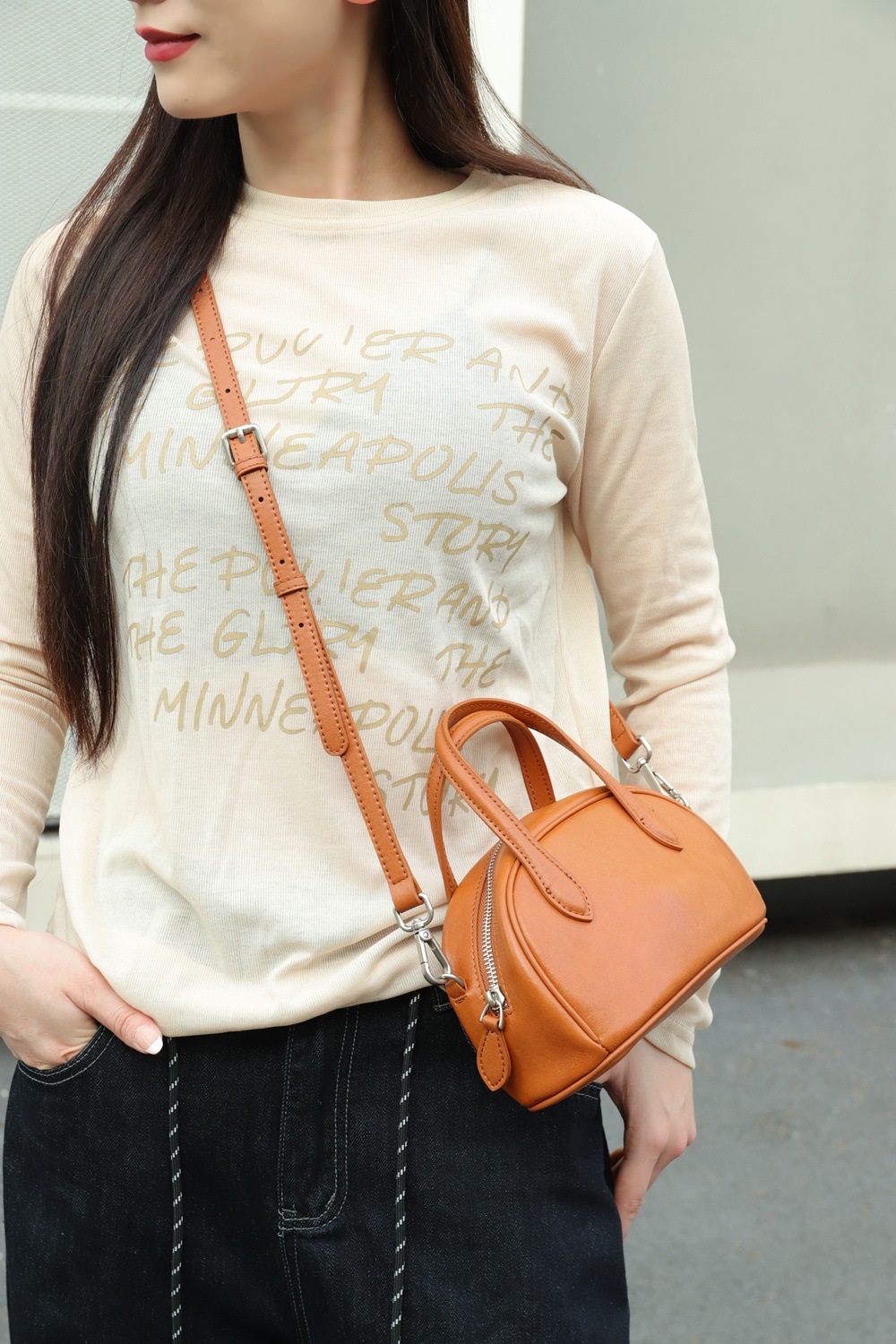 https://fulmo-img-server.com/carry-on-bag/090bc2b4-707d-4bbb-ab18-61b7c9d52b6f.jpg