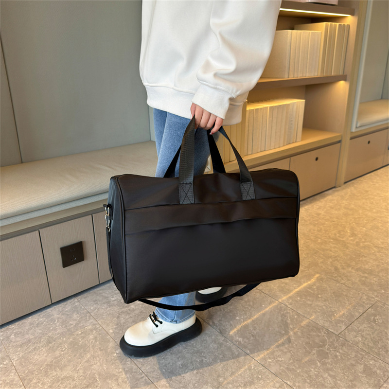 https://fulmo-img-server.com/carry-on-bag/0d53eb77-6837-428a-b2b7-0192edf9d006.jpg