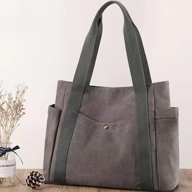 https://fulmo-img-server.com/carry-on-bag/0d723b5b-a00d-48ea-a441-2333f0d4eb62.jpg