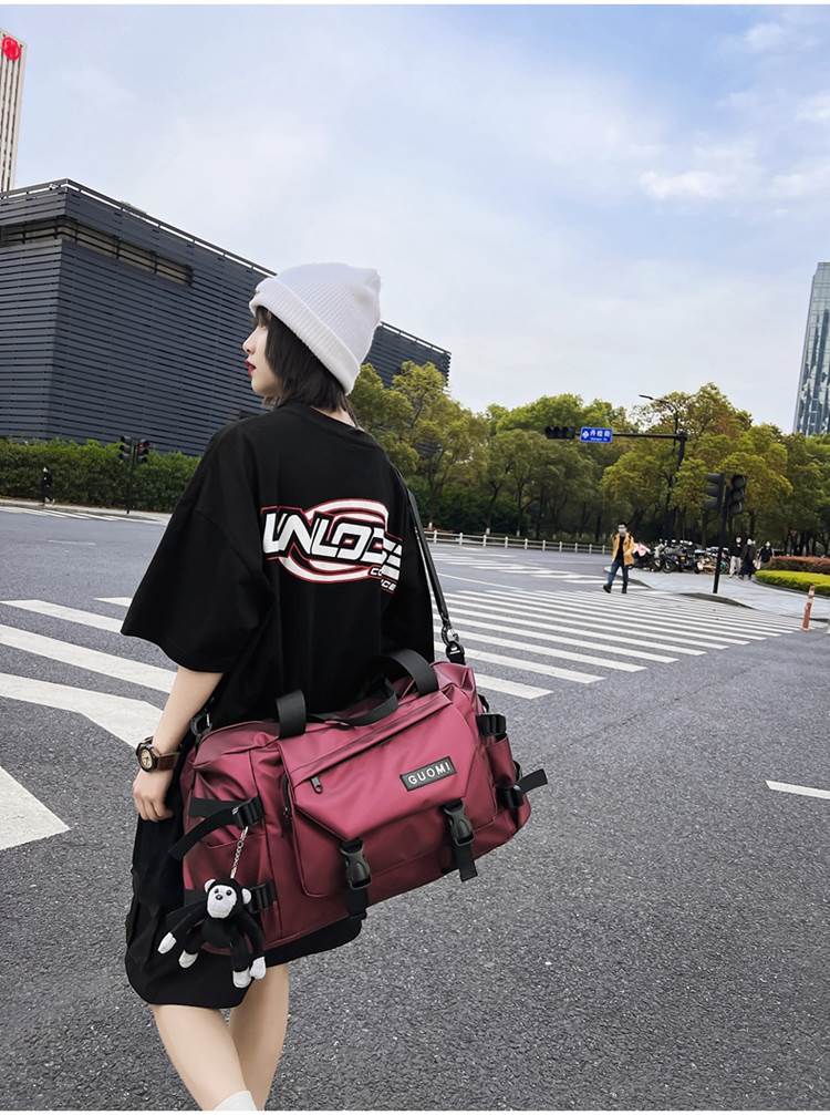 キャリーオンバッグ 多機能ポケット付き旅行用ボストンバッグ