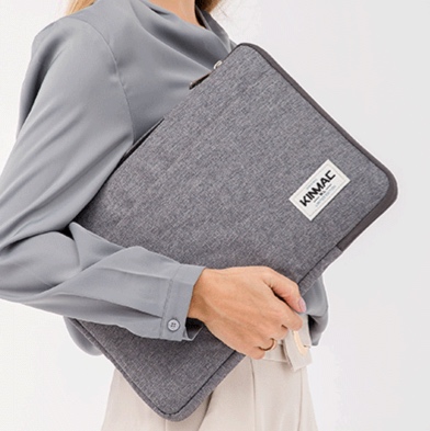 https://fulmo-img-server.com/carry-on-bag/1743054047620_5o3jvw2k_g07jnlw6.jpeg