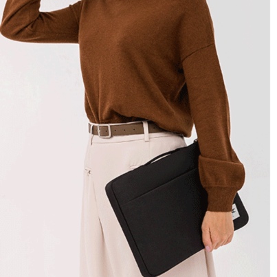 https://fulmo-img-server.com/carry-on-bag/1743054120104_2scbuo7r_hhrt5nb9.jpeg