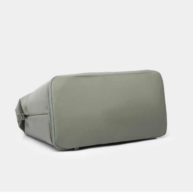 https://fulmo-img-server.com/carry-on-bag/1746163825981_6u4l7neg_4iaxyku8.jpeg