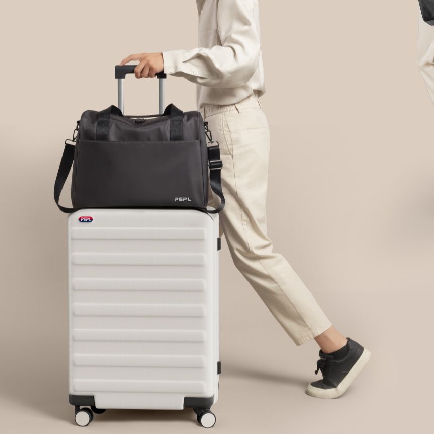 キャリーオンバッグ 多機能収納スマート旅行ボストン
