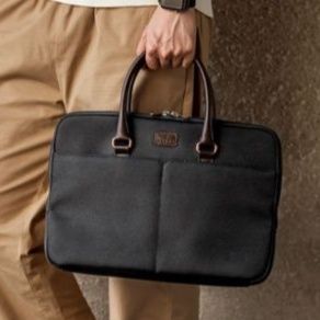 https://fulmo-img-server.com/carry-on-bag/1754012235230_nbyihgod_i2men6mh.jpeg