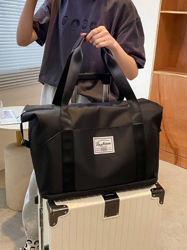https://fulmo-img-server.com/carry-on-bag/1756444398871_qbdvoyx2_4mza8qvo.jpeg
