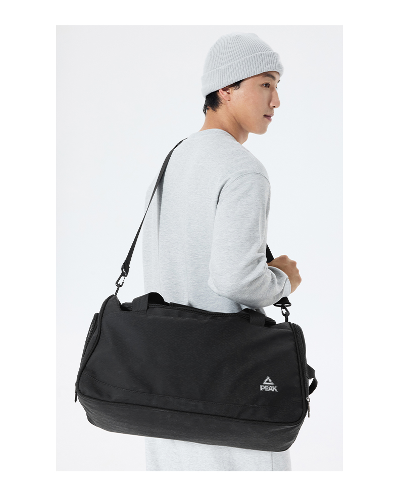 https://fulmo-img-server.com/carry-on-bag/186ae9a6-318b-4bc6-a4d1-fac5f40d0ea5.jpg