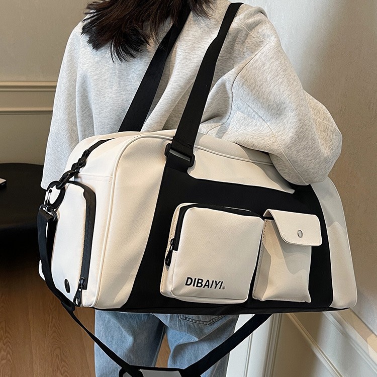 https://fulmo-img-server.com/carry-on-bag/187c11ea-4719-4f62-9668-a8aa9e5f5b0d.jpg