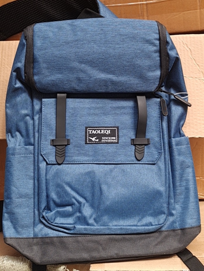 キャリーオンバッグ 多機能大容量旅行用リュック固定ベルト付き男女兼用