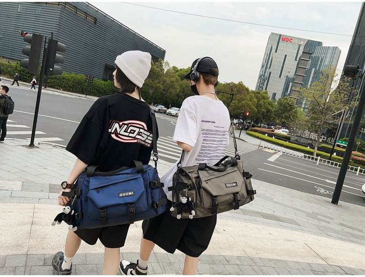 キャリーオンバッグ 多機能ポケット付き旅行用ボストンバッグ