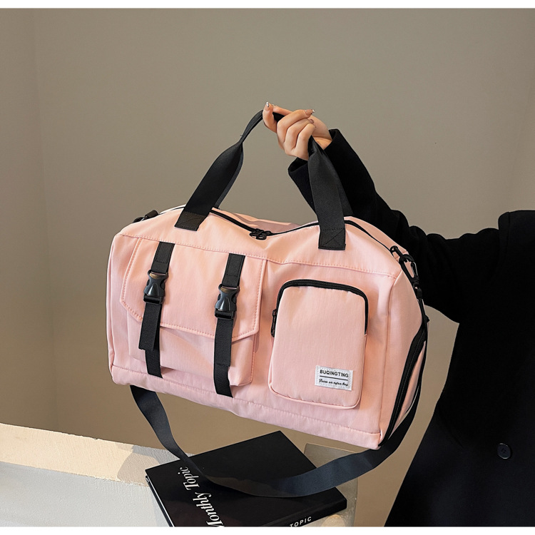 https://fulmo-img-server.com/carry-on-bag/44df2a92-e82d-42aa-878b-5573de1cd3dd.jpg