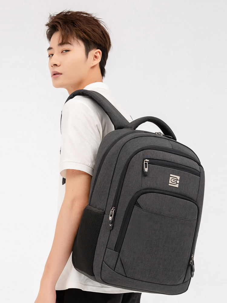 https://fulmo-img-server.com/carry-on-bag/44ee0a79-5693-446f-b6b5-583b4f55c639.jpg