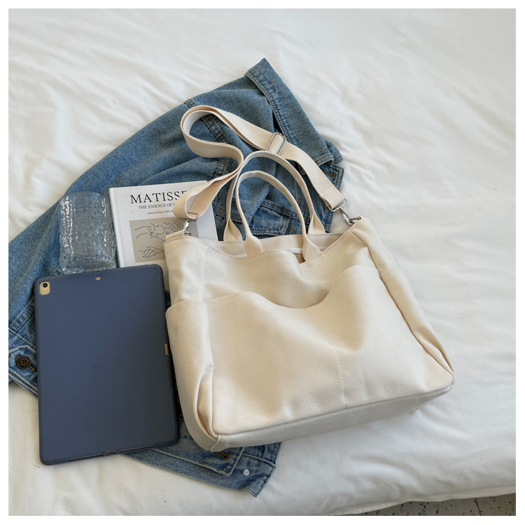 https://fulmo-img-server.com/carry-on-bag/4979edc9-4cf0-4110-a370-3911c76be04c.jpg
