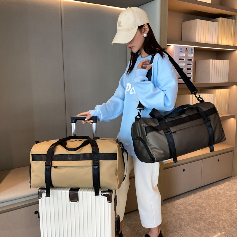 https://fulmo-img-server.com/carry-on-bag/50df2e07-b156-45ff-a857-55abe2ee1b34.jpg