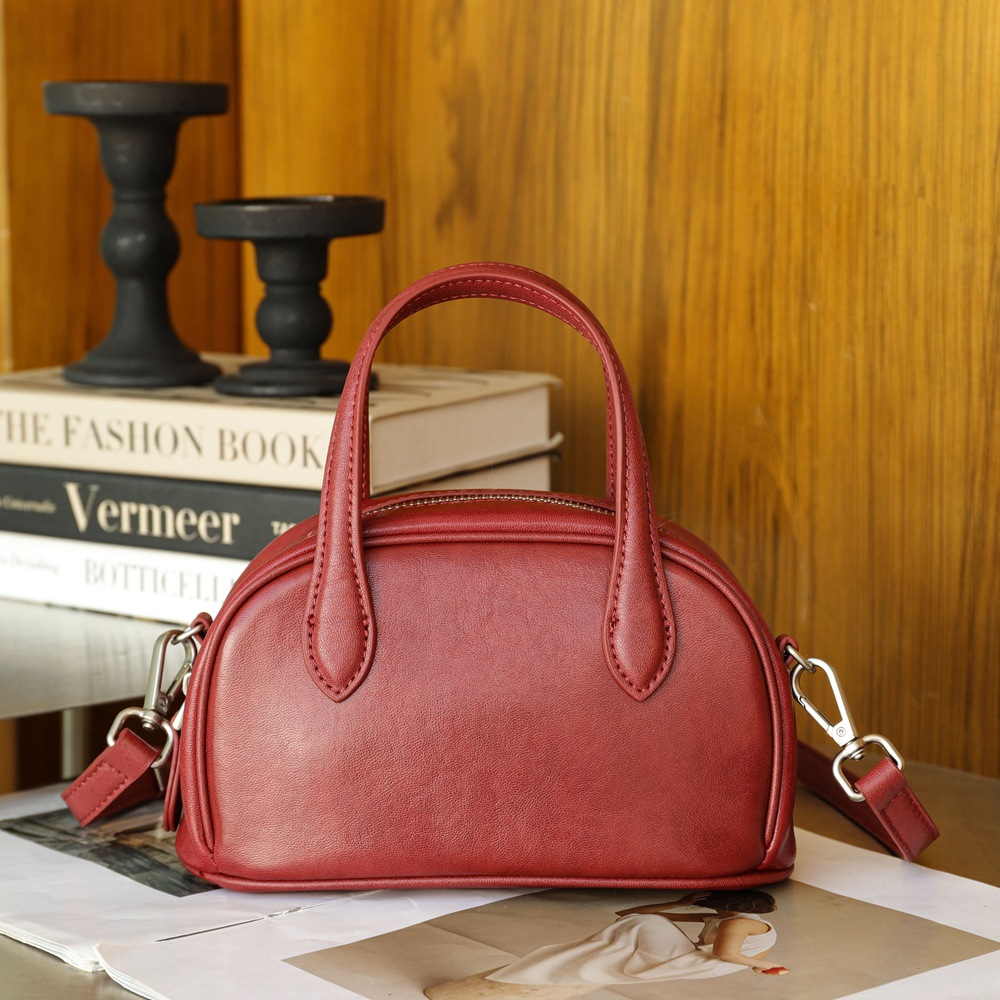 https://fulmo-img-server.com/carry-on-bag/6173561c-9b83-43ef-bf90-53a887a40784.jpg