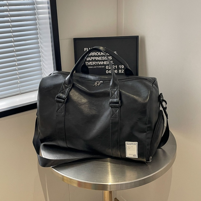 https://fulmo-img-server.com/carry-on-bag/645ab742-78b2-4d0a-80e8-49d98486efb9.jpg