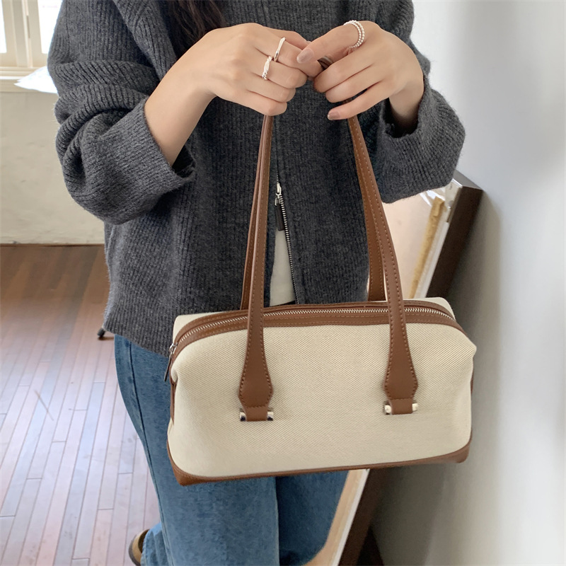 https://fulmo-img-server.com/carry-on-bag/67939cdd-3b5b-481e-9533-20e0bf711be8.jpg