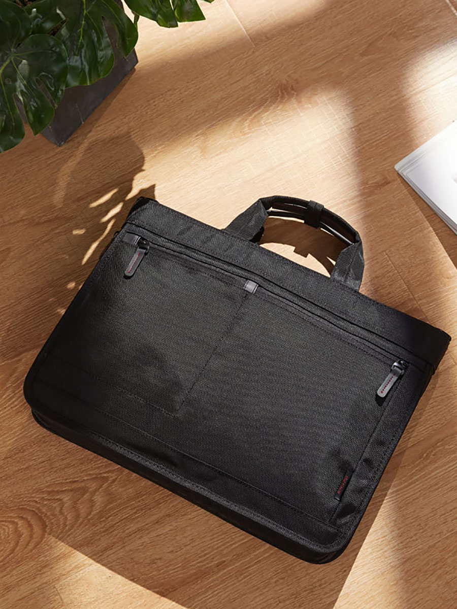 https://fulmo-img-server.com/carry-on-bag/6b66ce23-9efd-4deb-8ad3-4a40aba390d4.jpg