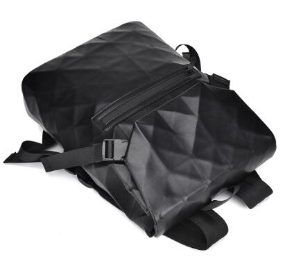 キャリーオンバッグ 男性用大容量リュックサック 通勤出張対応