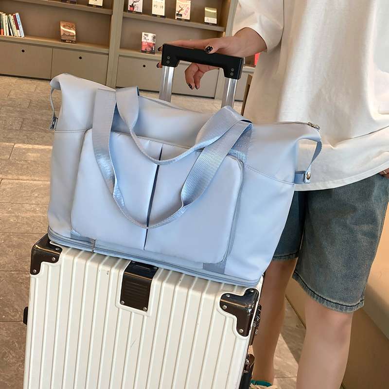 https://fulmo-img-server.com/carry-on-bag/87a34e1a75fc425082861eb935b1f1c2.jepg