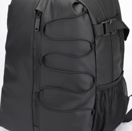 キャリーオンバッグ 男性用撥水加工多機能背負い鞄ビジネス対応