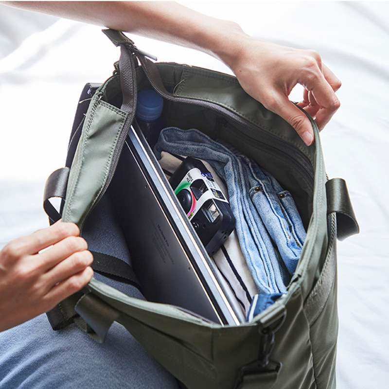 https://fulmo-img-server.com/carry-on-bag/9c114769675a477b9166c7d06404f965.jepg