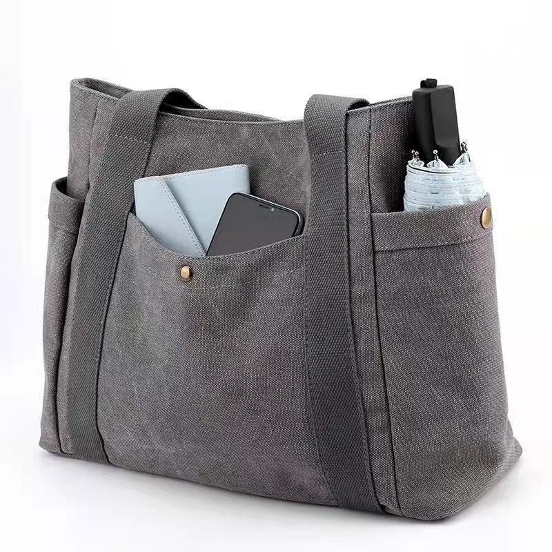 https://fulmo-img-server.com/carry-on-bag/9fc4e11b-568e-4b20-b314-dd98eb955b6e.jpg