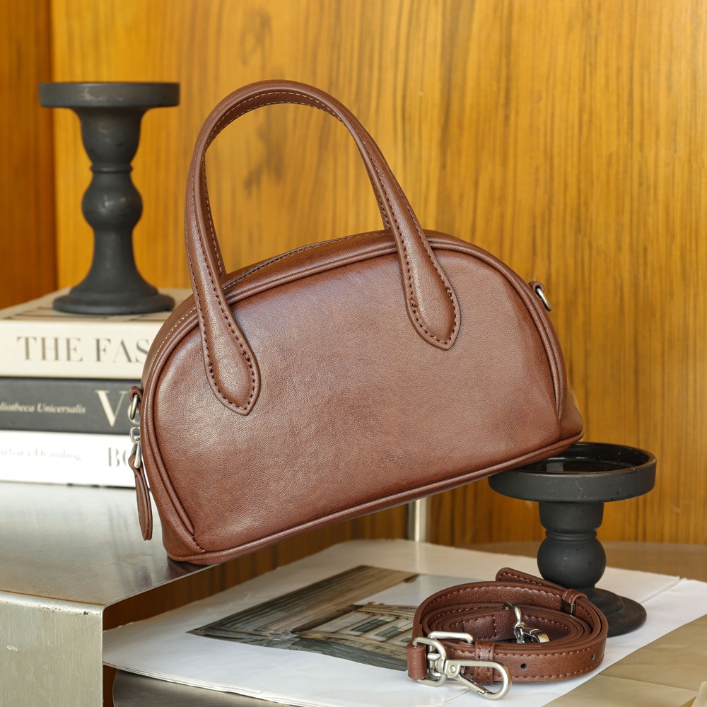 https://fulmo-img-server.com/carry-on-bag/a1753276-183f-4ff6-9485-c51f8c037e46.jpg