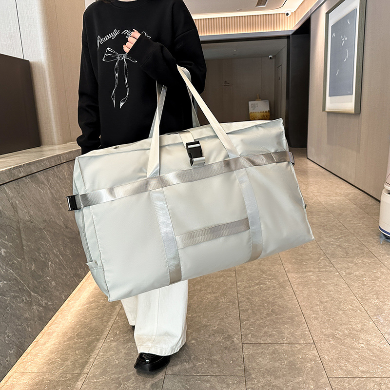 https://fulmo-img-server.com/carry-on-bag/a53ddb9b-e280-46df-bf16-74886298358d.jpg