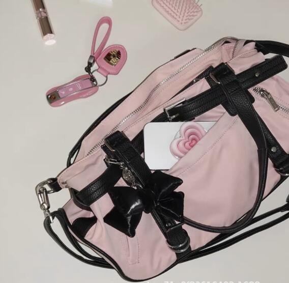 https://fulmo-img-server.com/carry-on-bag/ab3c33a0-f0b6-42bf-b7a7-a5adc7cb2182.jpg