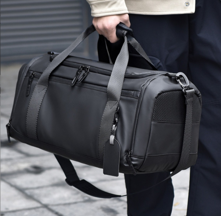 https://fulmo-img-server.com/carry-on-bag/b090efc5-a79e-4474-867b-22bb44404825.jpg