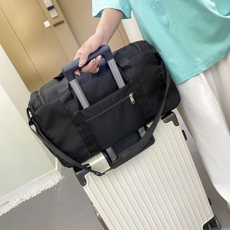 https://fulmo-img-server.com/carry-on-bag/bbccac9f-c6ff-43c9-a6df-45ec993c274f.jpg