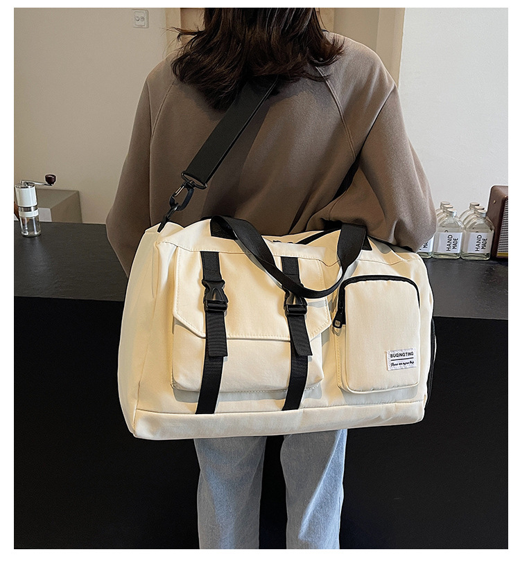 https://fulmo-img-server.com/carry-on-bag/bf82deae-0f75-4ede-aab0-e1d0d89c01d3.jpg