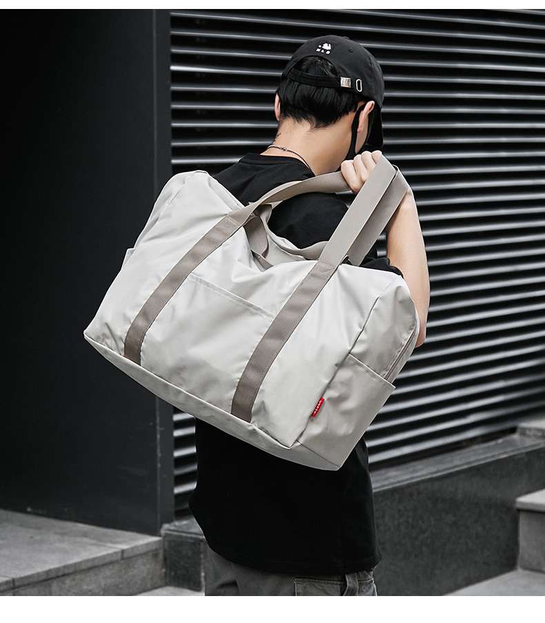 https://fulmo-img-server.com/carry-on-bag/c904f6587314413284d7a1a381bd293c.jepg