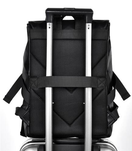 キャリーオンバッグ 男性用大容量リュックサック 通勤出張対応