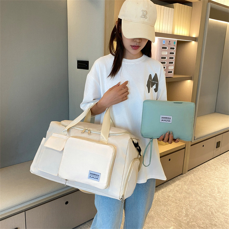 https://fulmo-img-server.com/carry-on-bag/db541274-dcf0-437c-9ca0-e09e44fca0e0.jpg