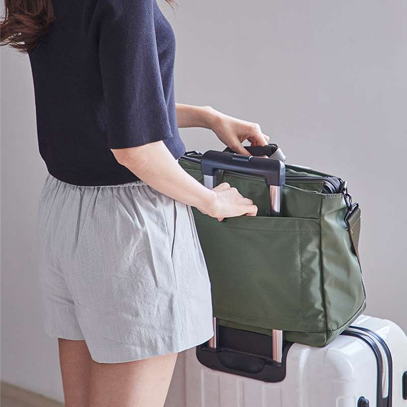 https://fulmo-img-server.com/carry-on-bag/e2cc81b8f6444d8a982c53bf02e4cf1d.jepg