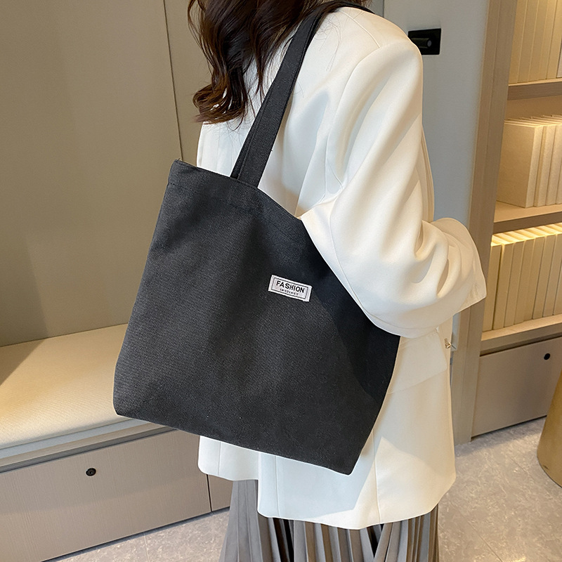 https://fulmo-img-server.com/carry-on-bag/f388e585-ece0-4e43-bf86-4283a4ab44d9.jpg