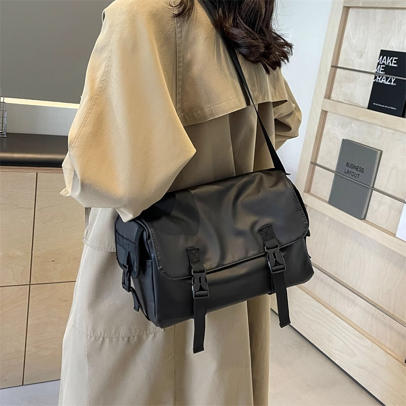 https://fulmo-img-server.com/carry-on-bag/f77ed5bc-a50a-4ffa-875f-384c3a1033f6.jpg