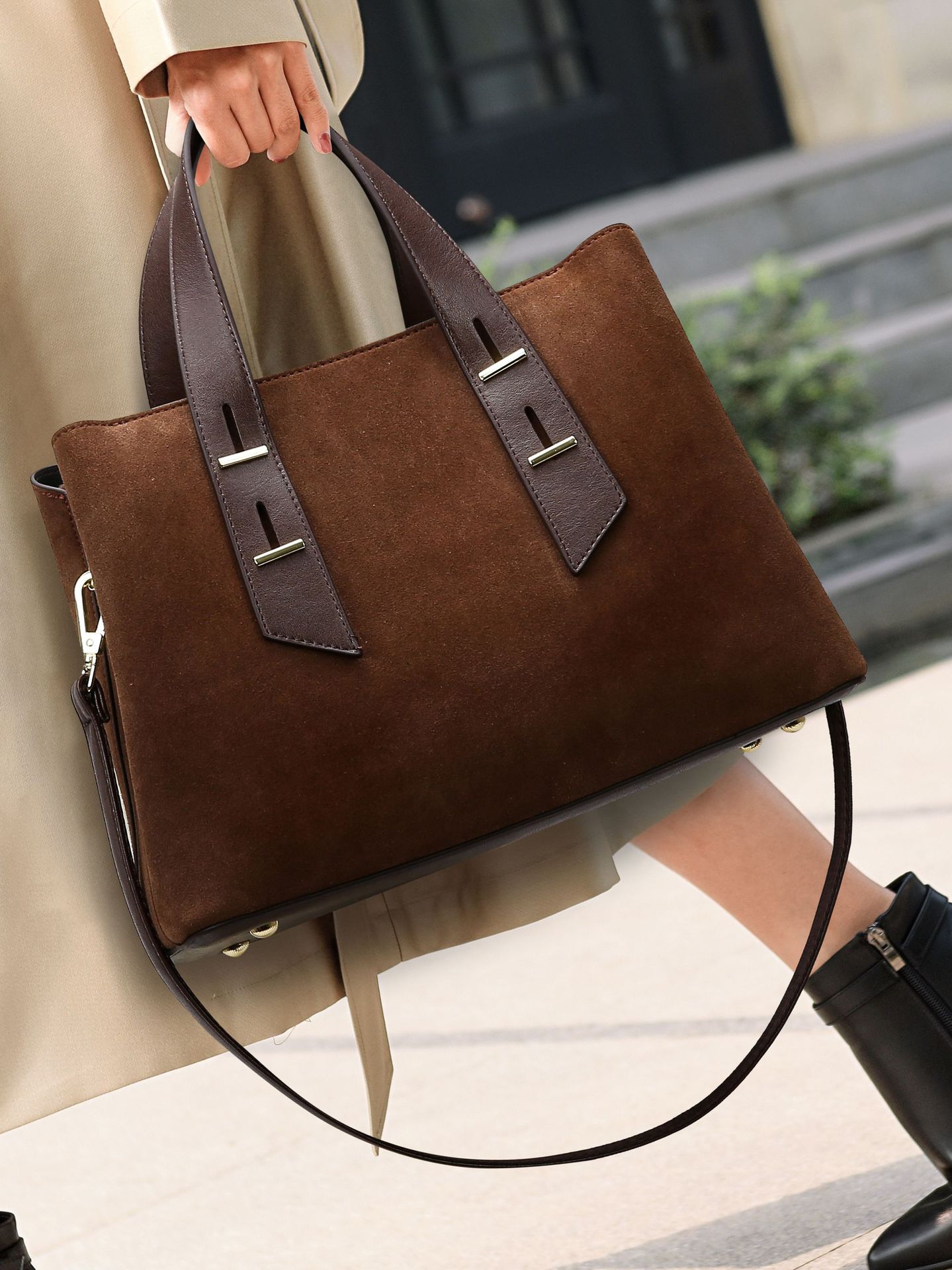 https://fulmo-img-server.com/carry-on-bag/fb777587-f7ed-4caf-834b-326421249cb7.jpg