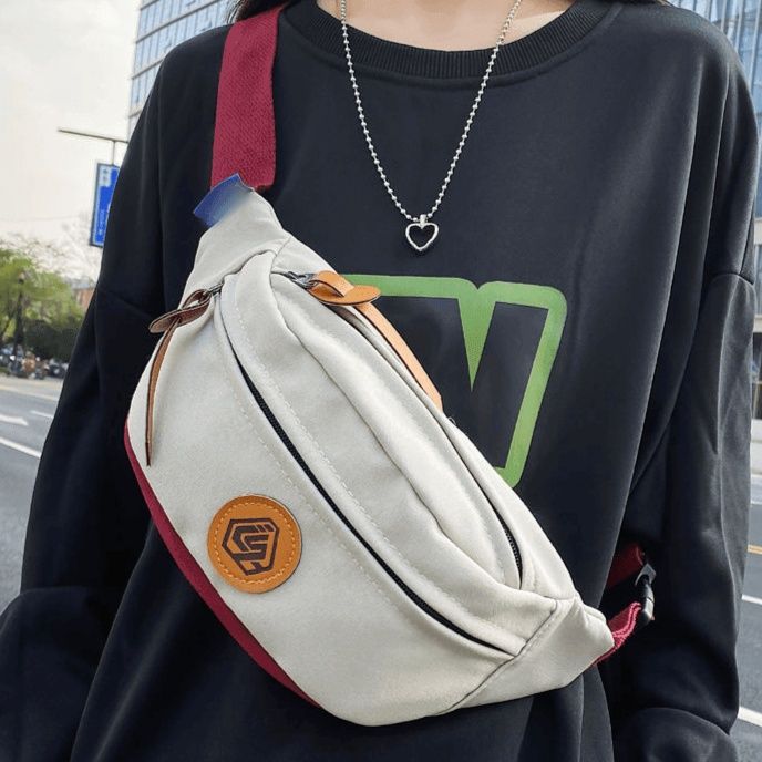 https://fulmo-img-server.com/carryfit/1754531867785_do7xoxnq_q716o3q6.jpeg