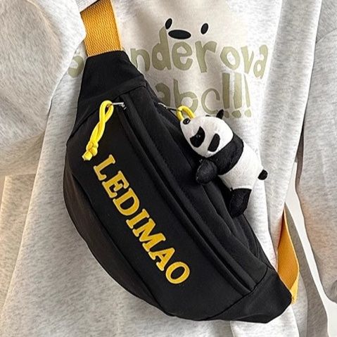 ボディバッグ パンダぬいぐるみ付き 斜め掛けボディバッグ