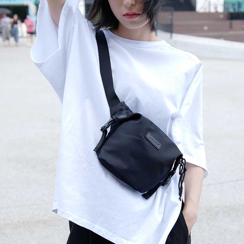 ボディバッグ シンプル美人ウエストポーチ