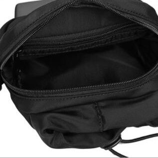 斜めがけショルダーバッグ 多機能ボディバッグ 小物収納