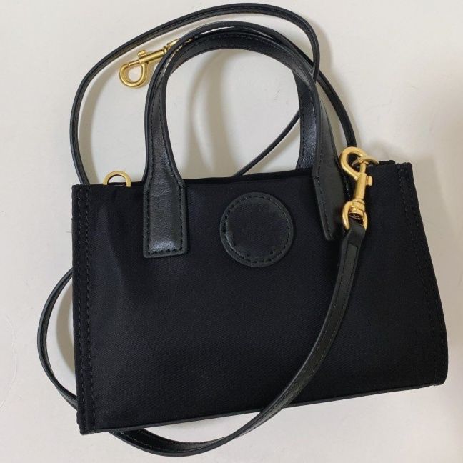 https://fulmo-img-server.com/carryfit/1786356434997_4d1a7f5l_o0uffjtb.jpeg